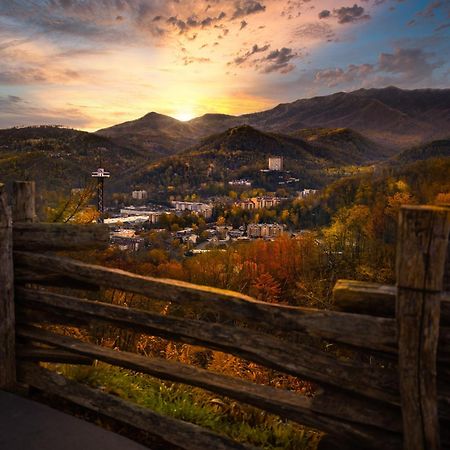 Her Majesty'S Way, Awesome Mtn Views, 1089 Free Tickets Each Paid Day, Dollywood And More Гатлінбург Екстер'єр фото